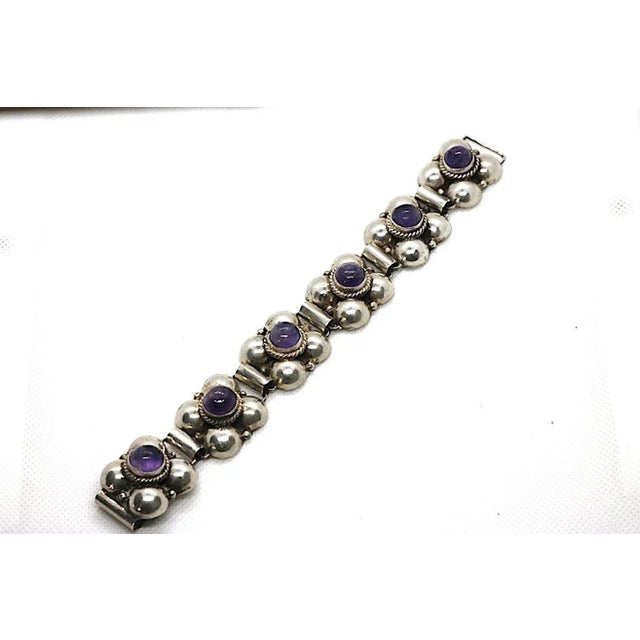 Mexican Mid 20th Century Mexico Sterling Silver Amethyst Cabochon Bracelet For Sale - Image 3 of 11