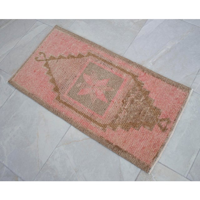 1970s Vintage Hand Knotted Small Rug Entry Decor Doormat For Sale - Image 11 of 14