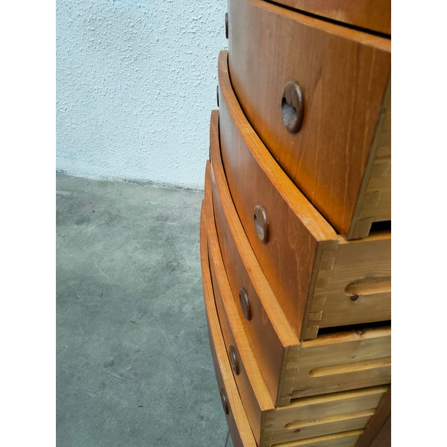 Vintage Chest of Drawers in Teak, 1970, in Very Good conditions. Designed 1970 to 1979