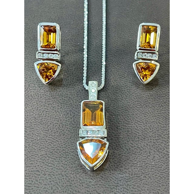 28 Carat Citrine & Diamond Pendant & Matching Earrings 14 Karat Gold Chain Set For Sale - Image 4 of 18
