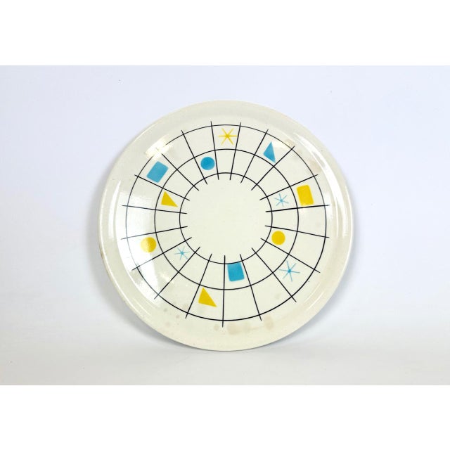 Mid-Century Modern Ceramic Cake Plate from Torgau, 1950s, in Very Good conditions. Designed 1920 to 1949 This piece has an...