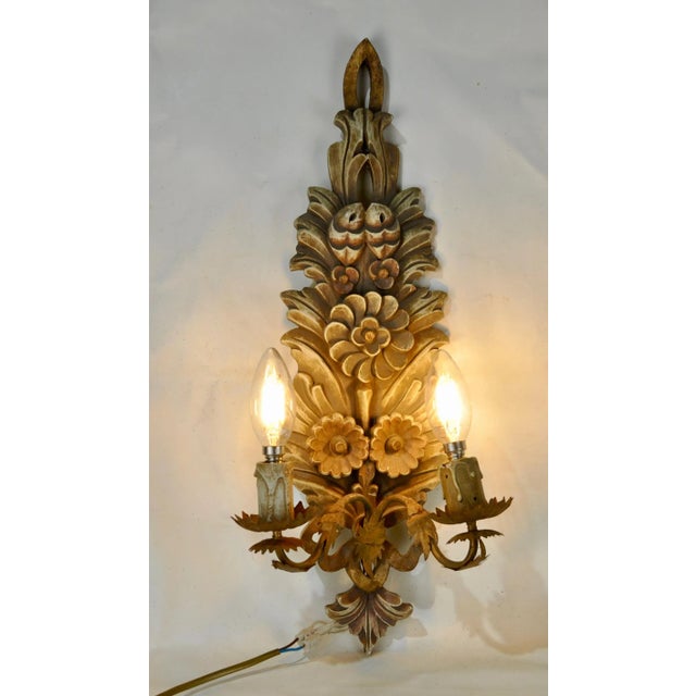 uno de los portabombillas ha tenido carcoma pero esta tratado. European Plug (up to 250V).The wiring of this item may be...