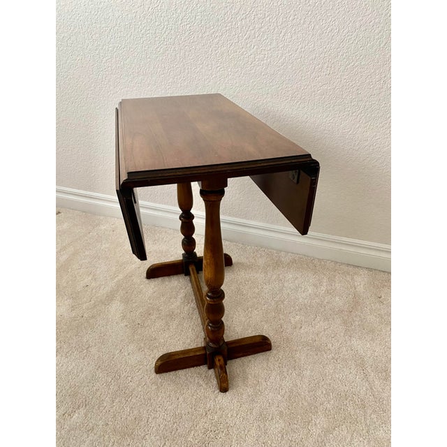 Mid 20th Century Vintage Drop-Leaf Accent Table From the Highly Collectible "Diplomat" Collection by the Brandt Furniture Excellent Condition For Sale - Image 5 of 13