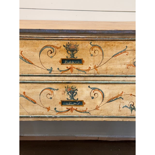 19th Century 19th Century Venetian Chest of Drawers For Sale - Image 5 of 18