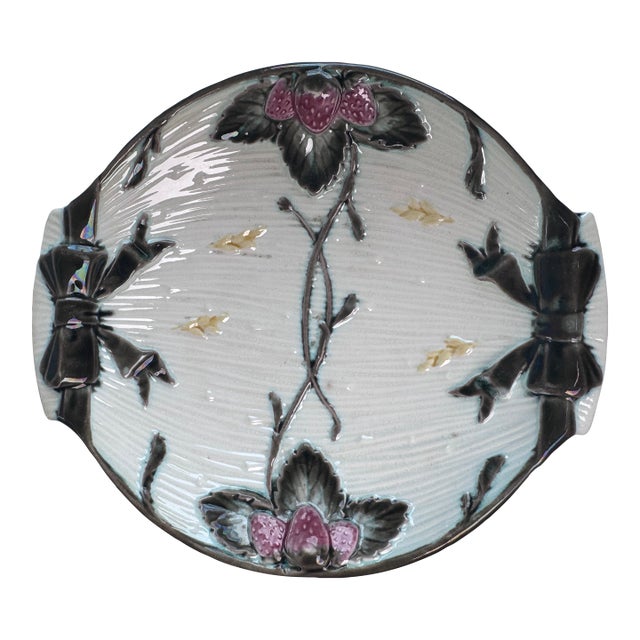 Wedgewood Majolica Plate With Strawberries and Bow For Sale