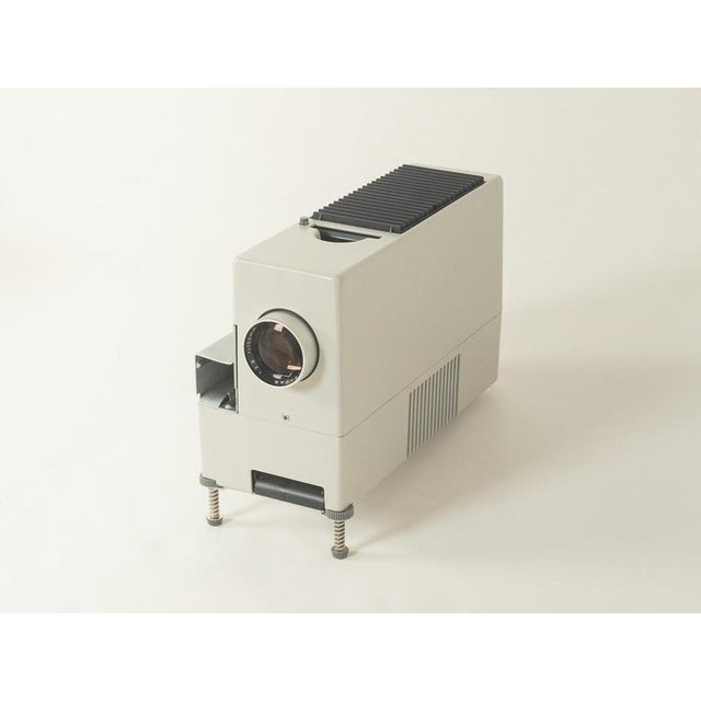 D 40 Slide Projector by Dieter Rams for Braun For Sale - Image 6 of 18