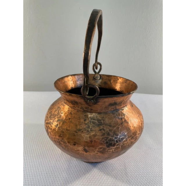 Mid 20th Century Hammered Copper Cachepot or Bucket With Handle For Sale - Image 4 of 13