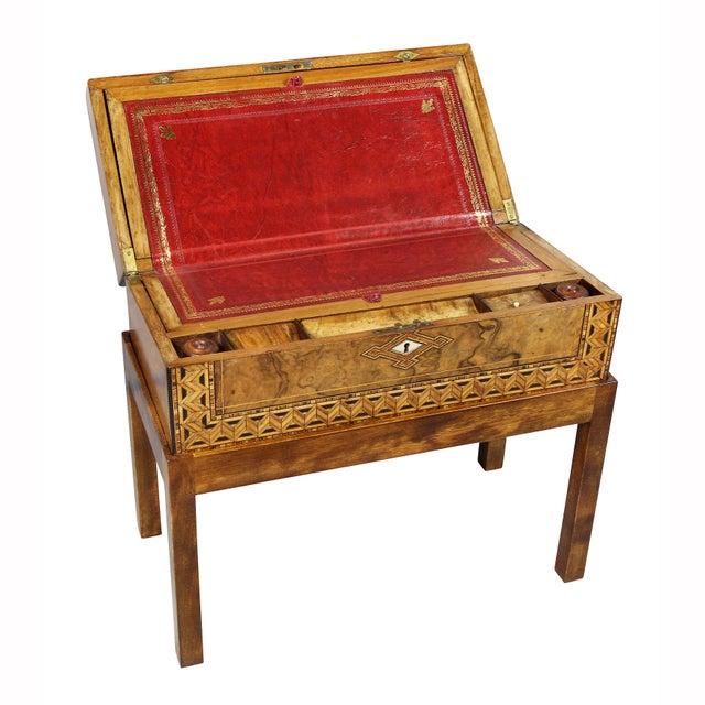 Victorian Late 19th Century Victorian Tunbridge Figured Walnut and Parquetry Lap Desk on Base For Sale - Image 3 of 11