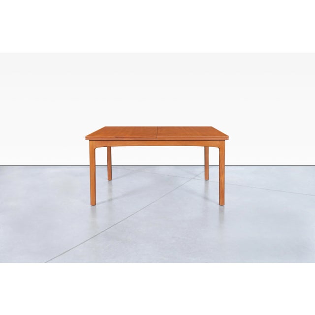 Scandinavian Modern Expanding Teak Dining Table by Folke Ohlsson for Dux For Sale In Los Angeles - Image 6 of 12