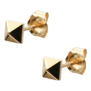 Small Pyramid Studs by Anjalé, A Pair For Sale
