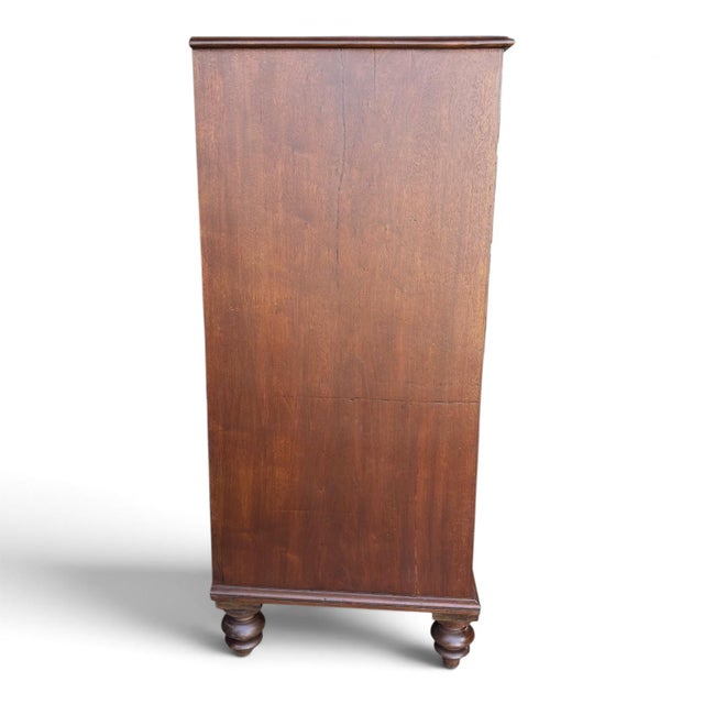 An Antique 19th Century Chest of 6 Drawers / Dresser For Sale In Los Angeles - Image 6 of 7
