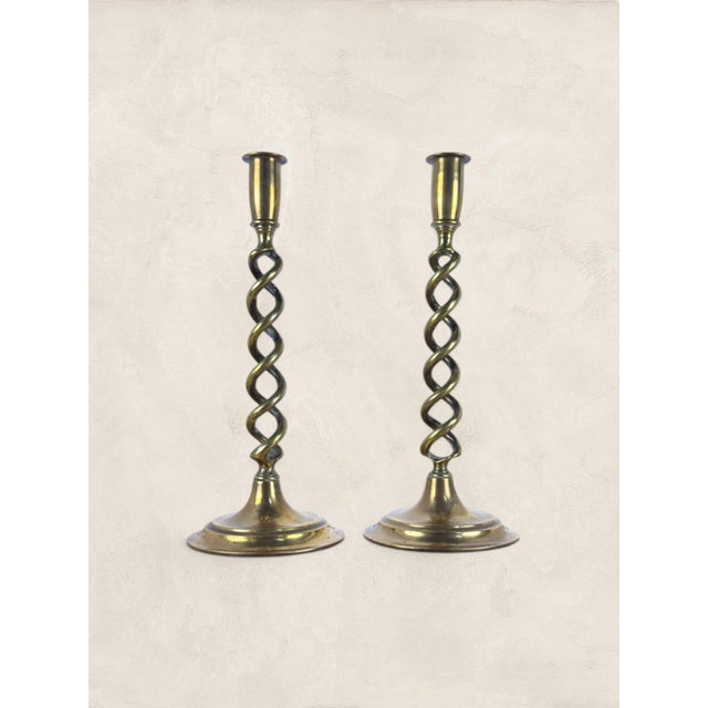 Antique English Pair of Large Brass Twist Candlesticks For Sale In Tampa - Image 6 of 7