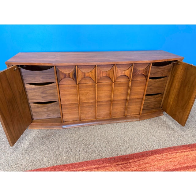 Wood Mid Century Modern Walnut and Rosewood 9 Drawer Dresser Credenza by Kent Coffey From the Perspecta Line For Sale - Image 7 of 12