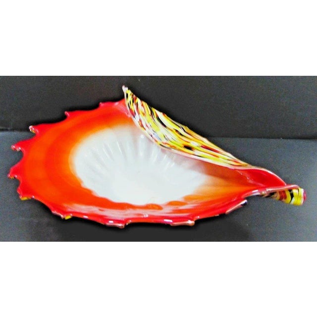 Mid-Century Modern 1950s Murano Art Glass Vibrant Confetti Handblown Scalloped Rim Centerpiece Bowl For Sale - Image 3 of 17