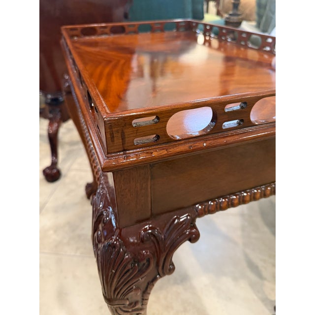English Council Craftsman Mahogany Tea Table For Sale - Image 3 of 11