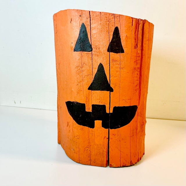 American Vintage Americana Folk Art Boho Chic Wood Stump Jack-O-Lantern Low Stool - Halloween For Sale - Image 3 of 11