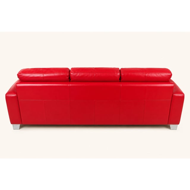Vintage Natuzzi Italia Red Leather Sofa – Made in Italy This is a genuine Natuzzi Italia three-seat sofa, made in Italy...