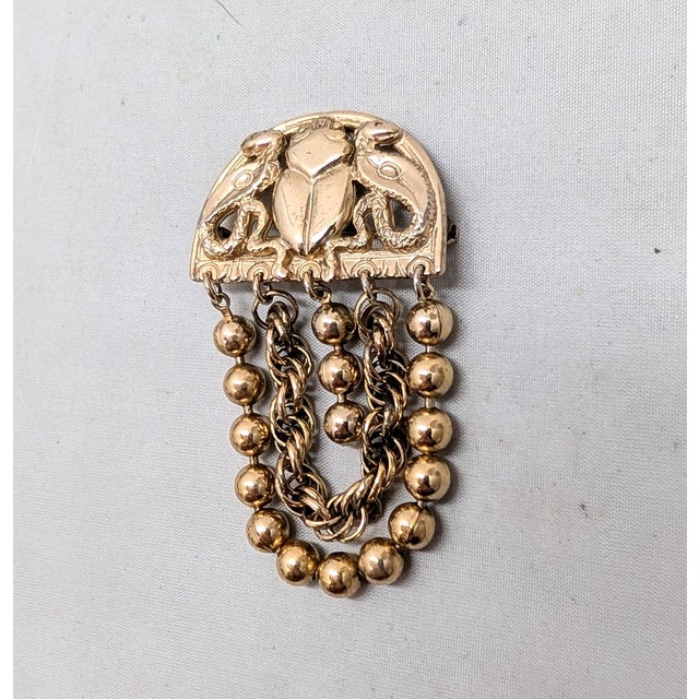 Mid-Century Modern Vintage 1970s Signed Napier Egyptian Revival Goldtone Scarab & Serpents Fringe Brooch For Sale - Image 3 of 8
