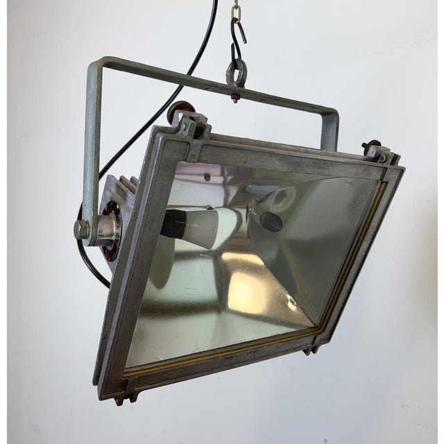 Vintage Grey Theater Spotlight with Glass Cover from Elektrosvit, 1980s For Sale - Image 10 of 18