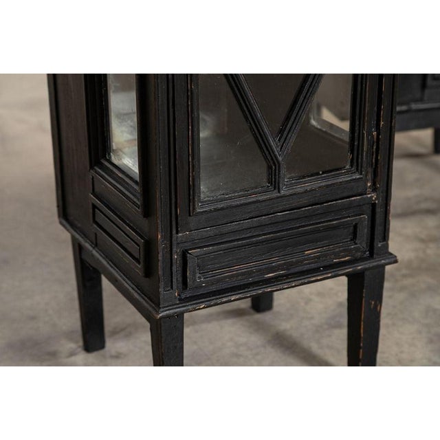 Antique English Ebonised Mahogany Glazed Display Cabinets, 1890, Set of 2 For Sale - Image 12 of 14