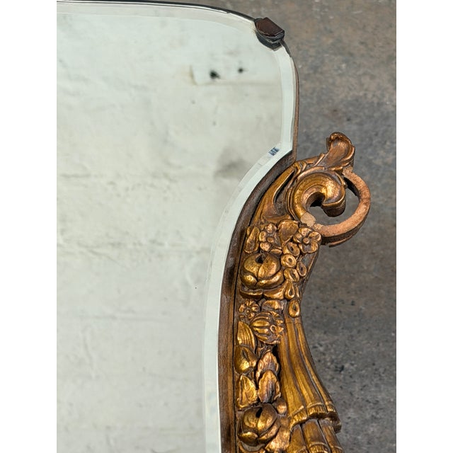 Gold Mid-20th Century Mid-Century French Rococo Style Gilt Wall Mirror With Romantic Courting Couple Porcelain Plaque For Sale - Image 8 of 14