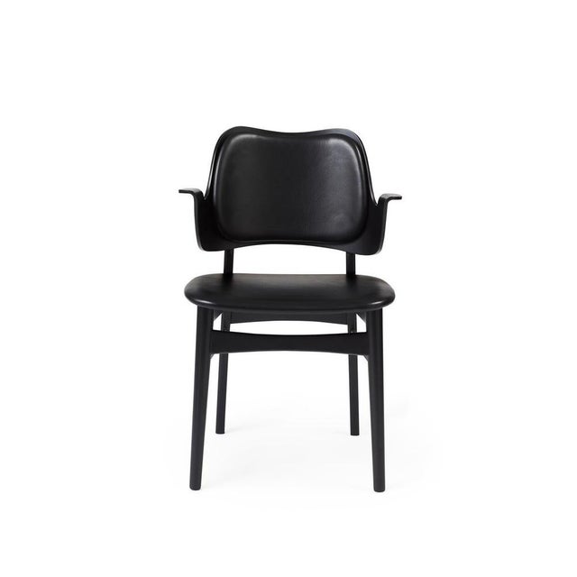 Gesture Chair Teak Oiled Oak Black Leather by Warm Nordic Dimensions: D56 x W53 x H 80 cm Material: Teak or white oiled...