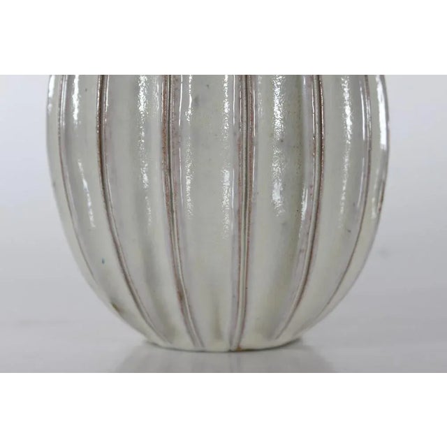Mid-Century Modern Modern Danish Pumpkin Shape with Creme Coloured Glaze Ceramic Table Lamp by Laurine, 1960s For Sale - Image 3 of 12