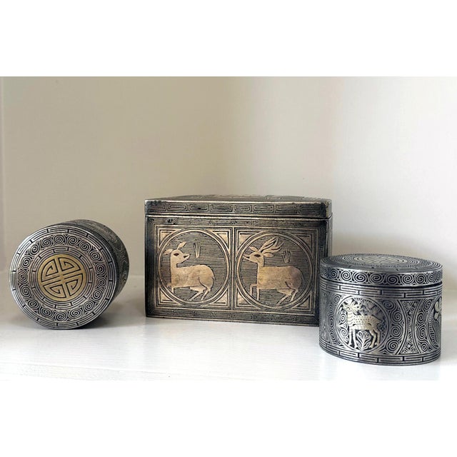 Fine Korean Iron Box with Silver Inlay Joseon Dynasty For Sale - Image 13 of 18