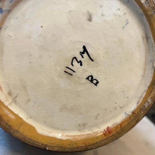 A futurist vase made in Italy in the Thirties by Bitossi, signs of use and age visible on the photos.