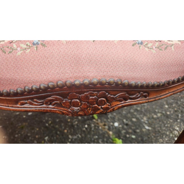 French Provincial Pair of Vintage Louis XV Style French Provincial Open Armchairs With Pink Romantic Tapestry Upholstery For Sale - Image 3 of 17