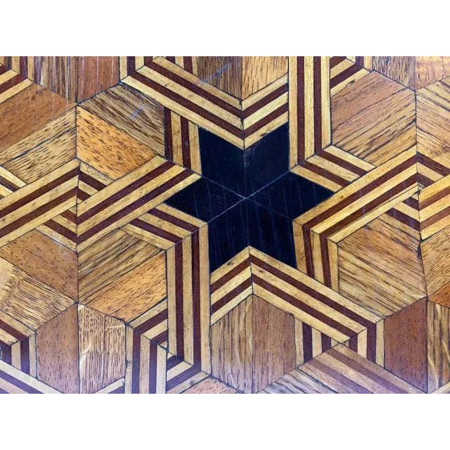 19th Century William IV Style Walnut and Parquetry Centre Table For Sale - Image 6 of 9