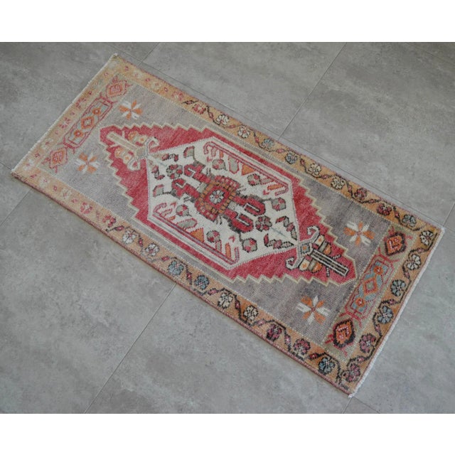 a Vintage Turkish Small yastik rug, perfect for entryway, bath or in front of the kitchen sink. Dimension: 19" x 42" or 1...