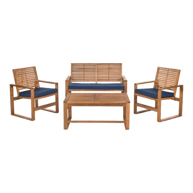 Outdoor Living Set in Brown & Navy - 4 Pieces For Sale