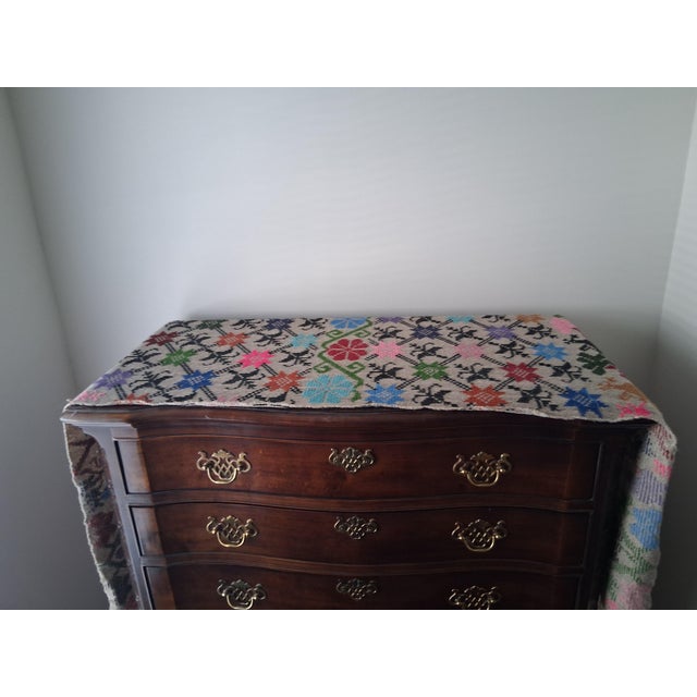 Vintage Mid-Century Chippendale Style Mahogany Serpentine Tall Chest of Seven Drawers For Sale - Image 9 of 9
