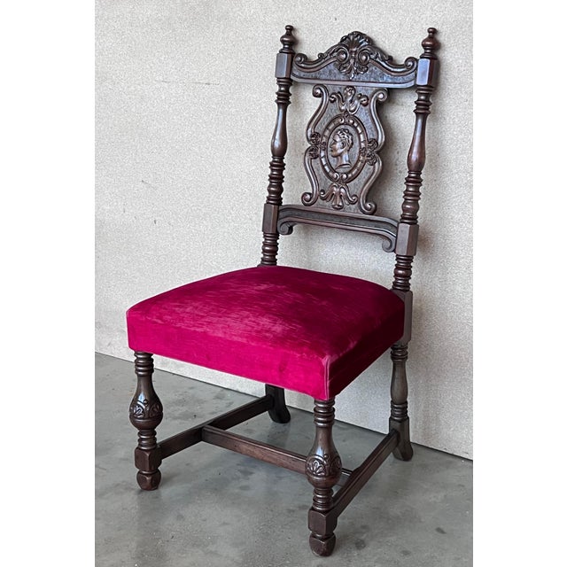 19th century carved walnut armchair. Perfect to place in your room or in your kitchen The frames with carved structure....