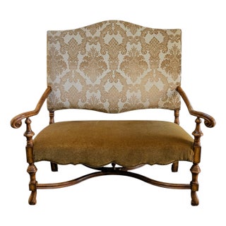 1960s Custom Designed Neoclassical Style Vintage Bench/Loveseat With Carved Wooden Arms, Velour Camel Color Seat & Gold Damask Upholstery For Sale
