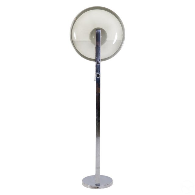Mid-Century Modern Space Age Modern Chrome and Acrylic Floor Lamp For Sale - Image 3 of 6