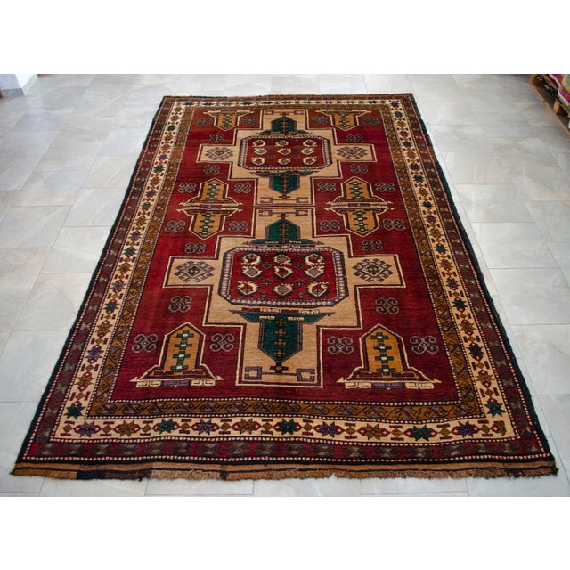 Vintage Hand Knotted Turkish Rug Organic Wool Living Room Decor – 6′9″ × 10′6″ For Sale - Image 10 of 15