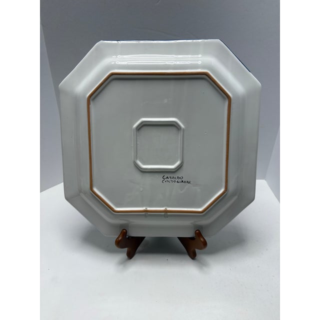 Italian Late 20th Century Italian Hand-Painted Maiolica Platter From Caltagirone, Sicily | Signed Cataldo |Pottery For Sale - Image 3 of 5