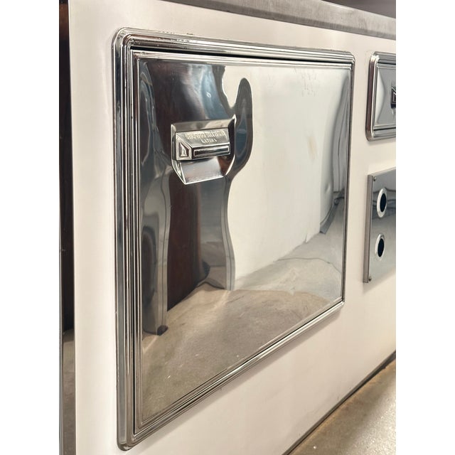 Metal Vintage Steel Bar Cabinet and Stools, 1970s, Set of 4 For Sale - Image 7 of 18