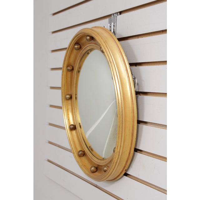 Traditional Federal Style Convex Glass Gold Finish Round Mirror For Sale - Image 3 of 15