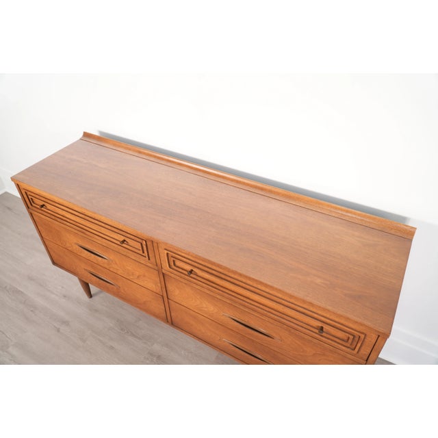 1960s 1960s Broyhill Sculptra "Double" Lowboy Dresser For Sale - Image 5 of 11