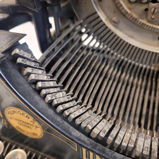 Model No. 5 Typewriter by Underwood and G. Truniger S.A., 1910s For Sale - Image 13 of 18