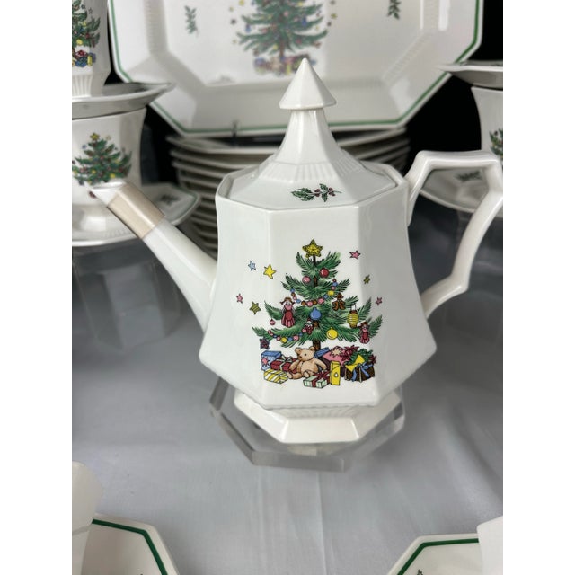 1990s Vintage 1990s Nikko Christmastime 77-Piece Fine Ironstone Dinnerware & Serving Set - Service for 12 For Sale - Image 5 of 13