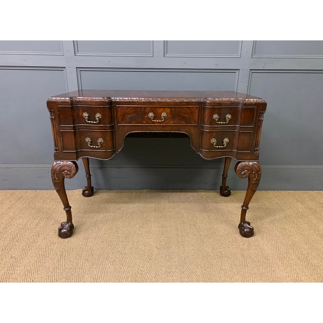 Chippendale Style Writing Desk in Flame Mahogany, 1920 For Sale - Image 6 of 11
