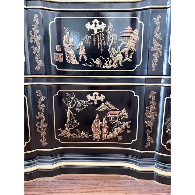 Black Gilt Chinoiserie Black Lacquer Serpentine Chest Dresser by Drexel Et Cetera For Sale - Image 8 of 11