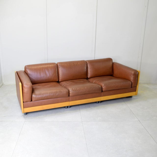 920 Three-Seat Sofa in Beechwood and Leather by Afra & Tobia Scarpa for Cassina, Italy, 1960s For Sale - Image 13 of 13
