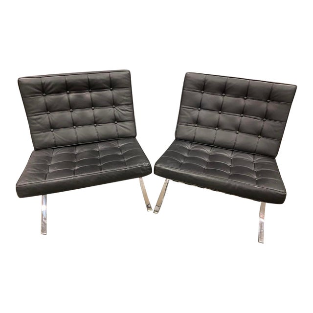 Mid 20th Century In the Style of Ludwig Mies Van Der Rohe for Knoll - A Pair of Barcelona-Style Black and Chrome Chairs For Sale