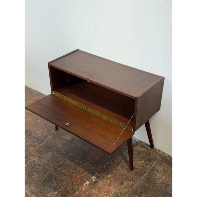 Walnut Entry Console Table With Drop-Down Storage Compartment Vintage Mid-Century Modern 1960s For Sale - Image 4 of 13