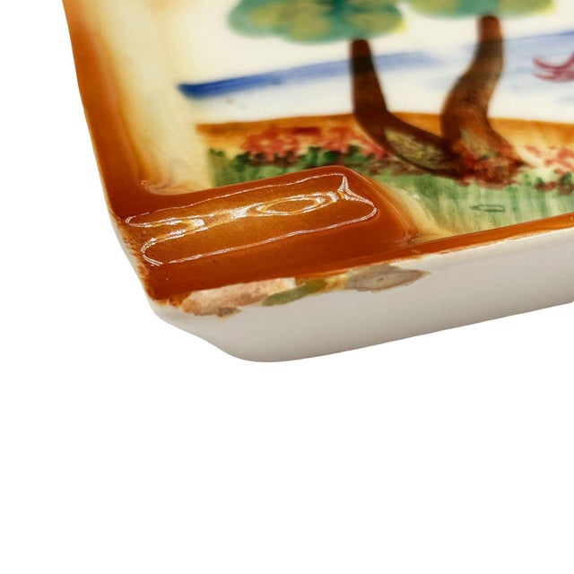 1950s Mid 20th Century Hand Painted 3d Women on Florida Beach Ceramic Ashtray For Sale - Image 5 of 7